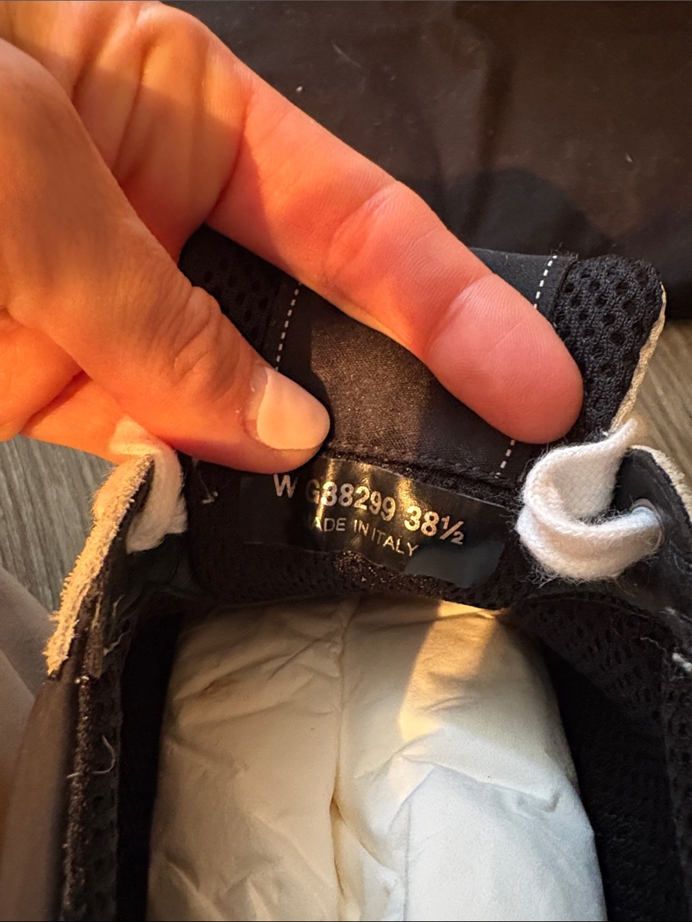 CHANEL Cream and Black CC Logo Low-Top Sneakers - Picture 3 of 5